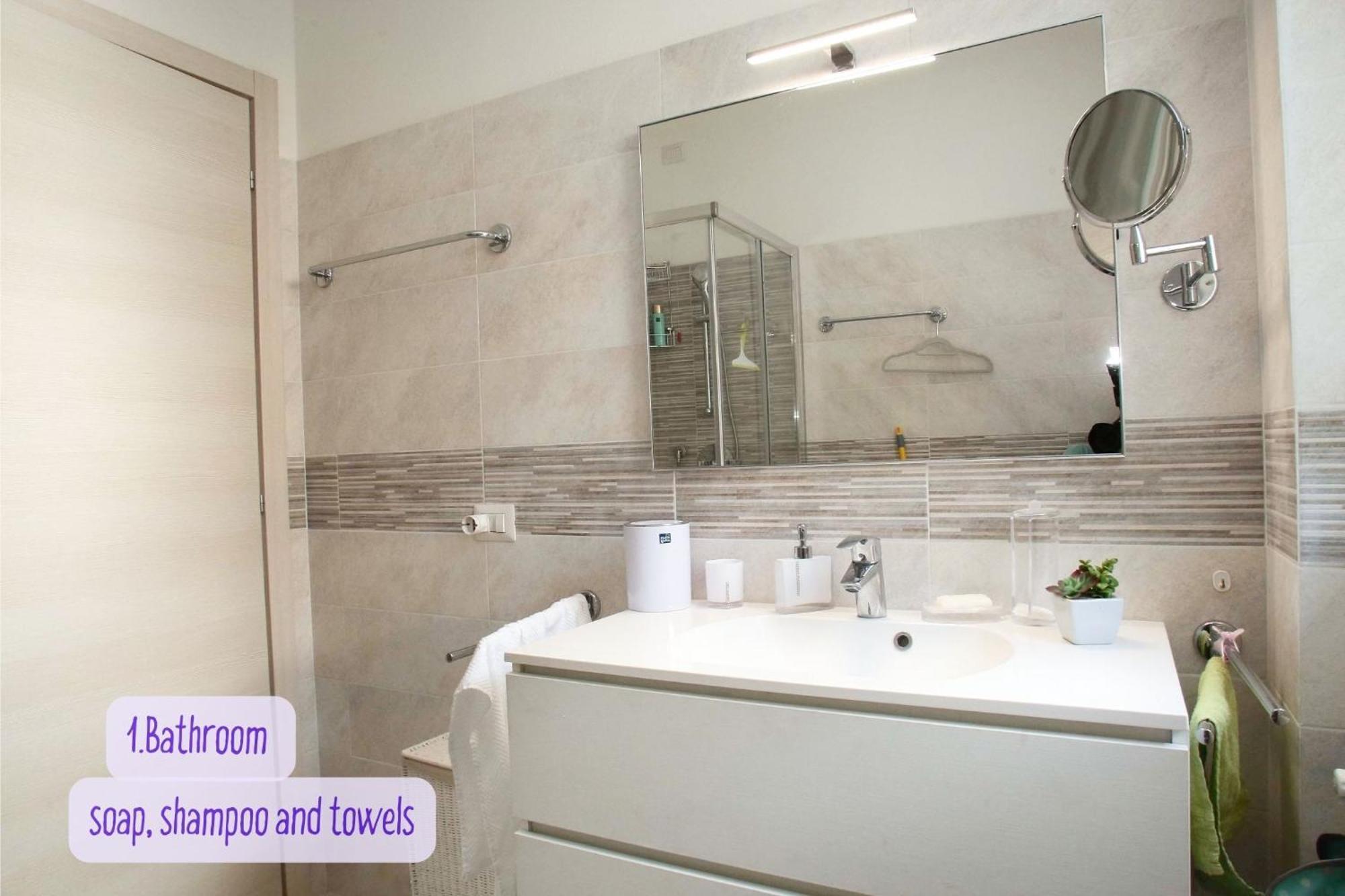Panorama Lake View, Pool & Garden, 2 Bathrooms, Kingsize & Single-Beds, Fast Internet Toscolano Maderno Exterior photo